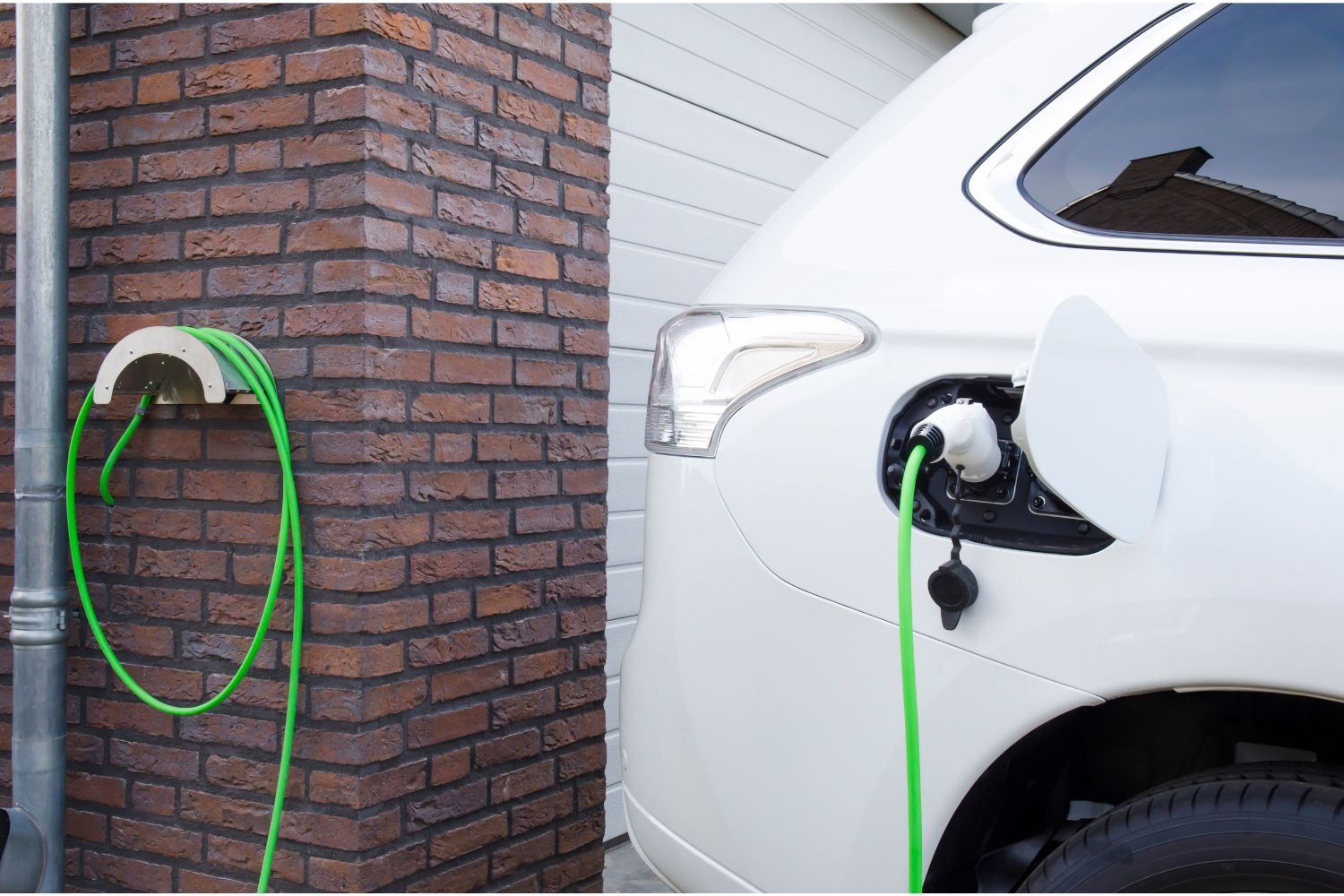 borne de recharge véhicule hybride ou électrique